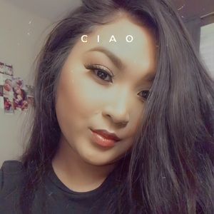 Meet your Posher, Elaine